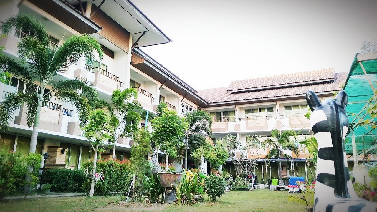Banana Park Hotel Nakhon Ratchasima Exterior photo